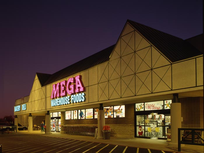 MEGAFOODS STORE1
